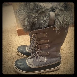 Sorel Joan of Artic waterproof boots EUC!
